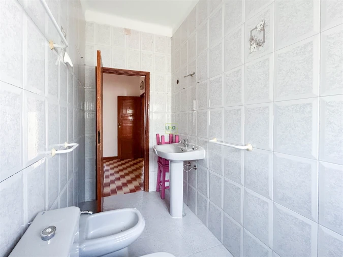 Apartamento T3 para Venda em Covilhã e Canhoso Foto 8
