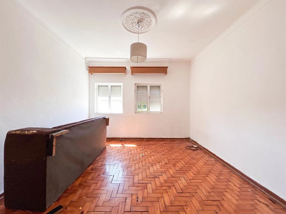 Apartamento T3 para Venda em Covilhã e Canhoso Foto 11