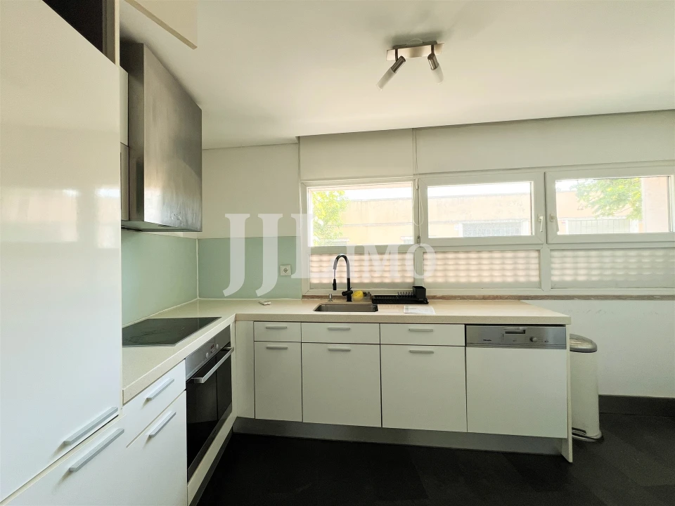 Apartamento T1 para Arrendamento em Belém Foto 10