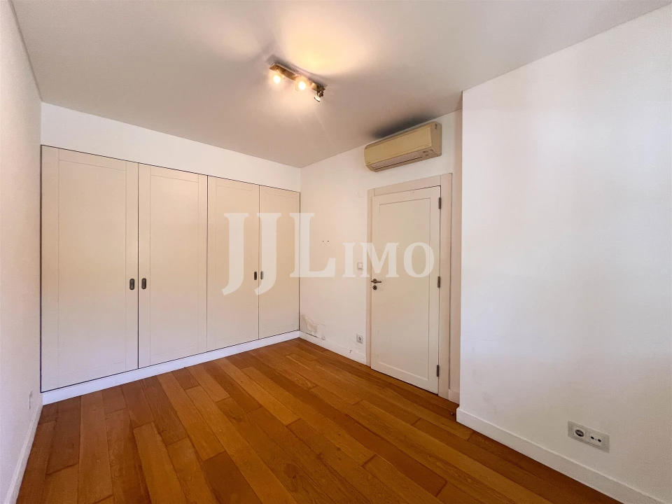 Apartamento T1 para Arrendamento em Belém Foto 17