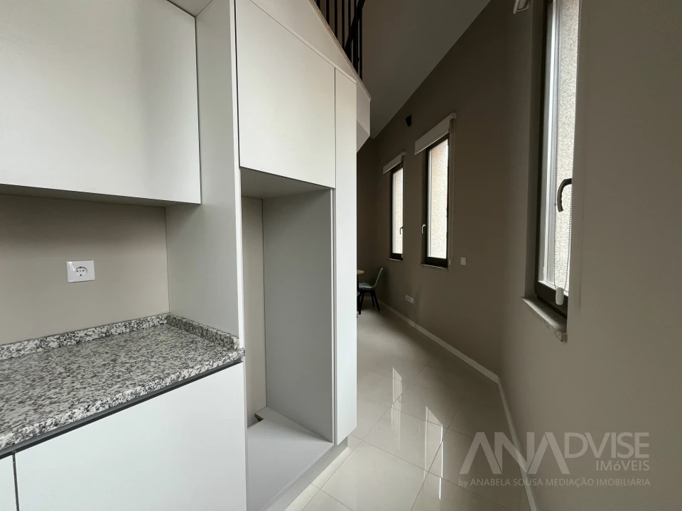 Apartamento T1 para Arrendamento em Viseu Foto 9