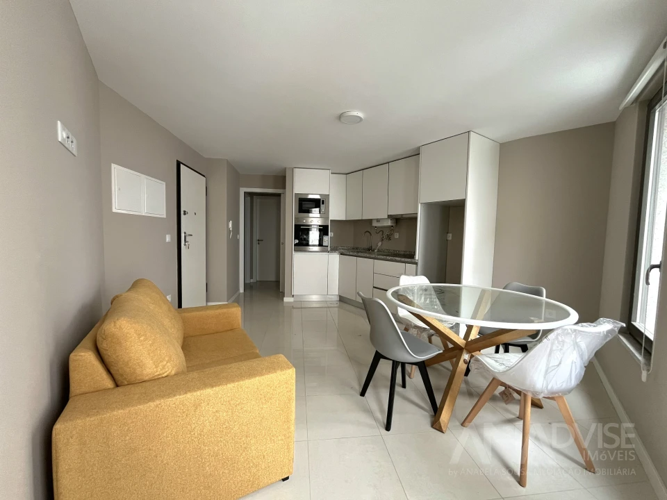 Apartamento T2 para Arrendamento em Viseu Foto 1