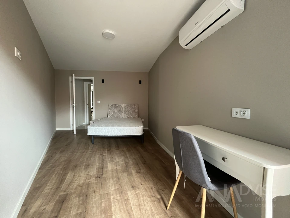 Apartamento T2 para Arrendamento em Viseu Foto 17