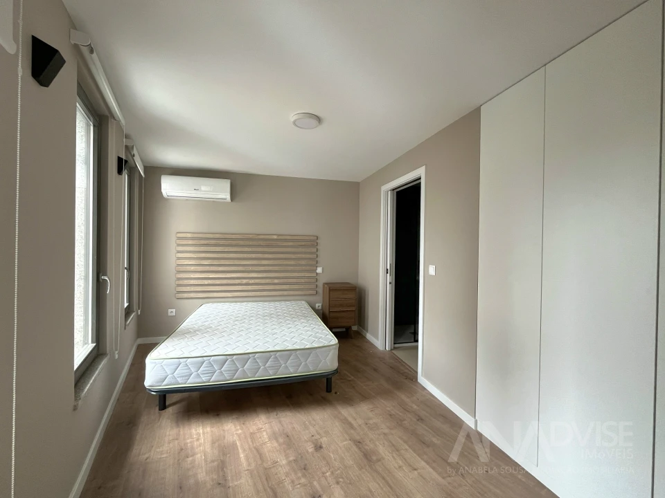 Apartamento T2 para Arrendamento em Viseu Foto 14