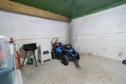 Moradia T2 para Venda em Melo e Nabais