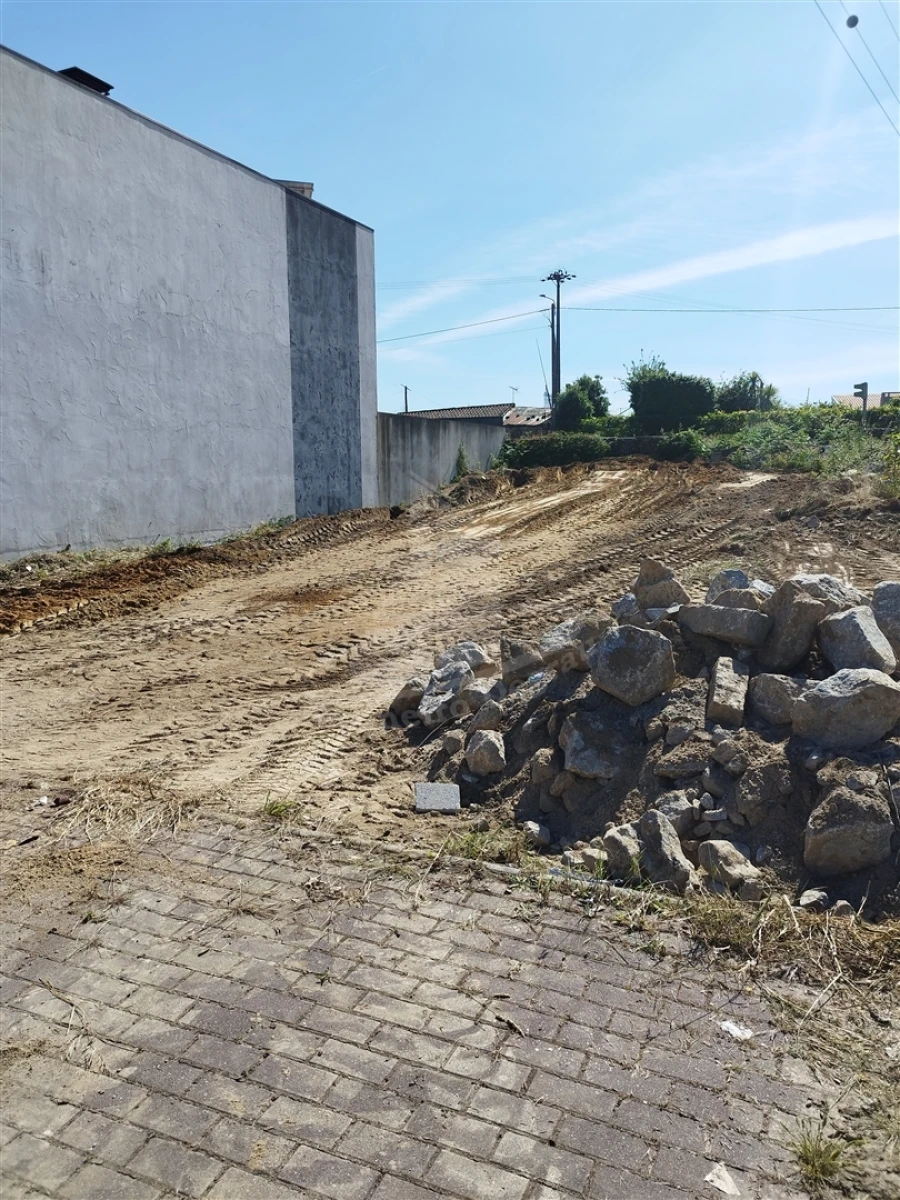 Terreno para Venda em Palmeira Foto 2