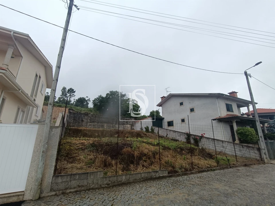Terreno para Venda em Fornelo e Vairão Foto 6
