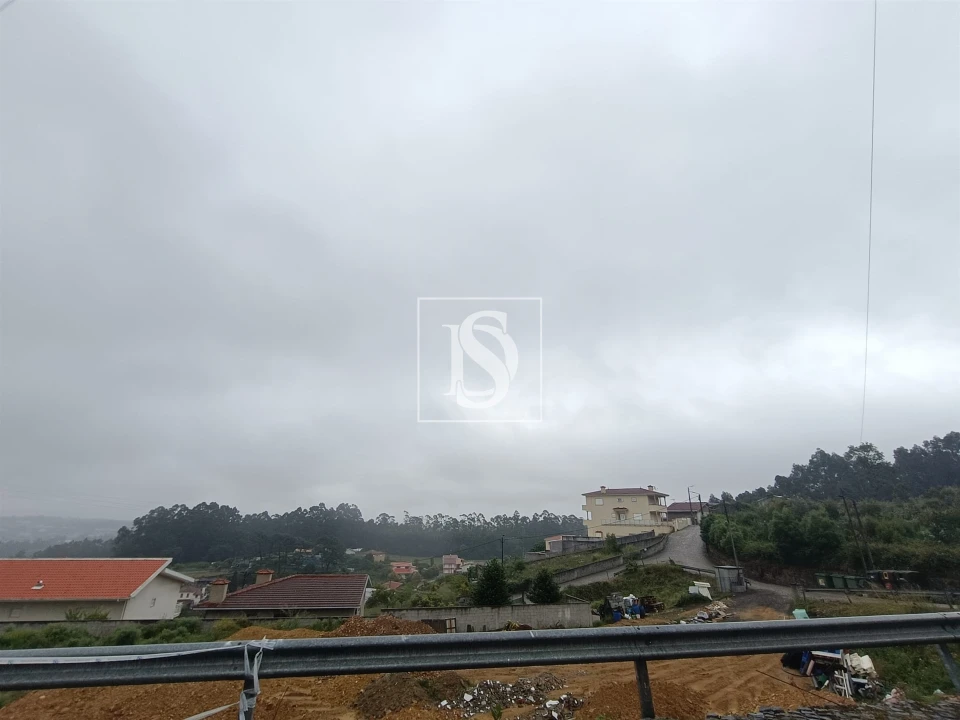 Terreno para Venda em Fornelo e Vairão Foto 4