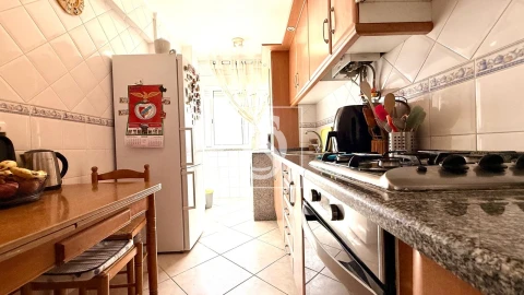 Apartamento T4 para Venda em Moita