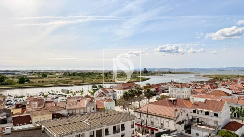 Apartamento T4 para Venda em Moita