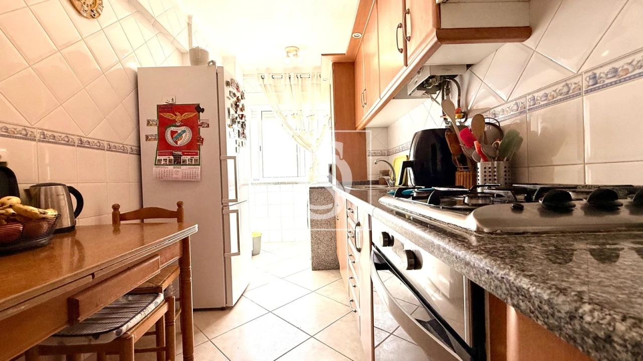 Apartamento T4 para Venda em Moita Foto 5