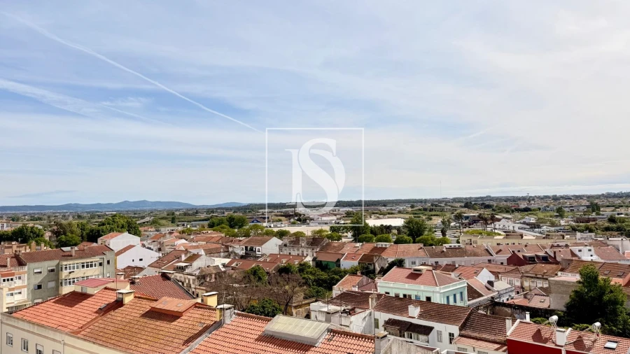 Apartamento T4 para Venda em Moita Foto 24