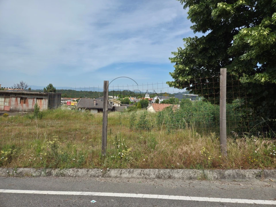 Terreno para Venda em Mundão Foto 13