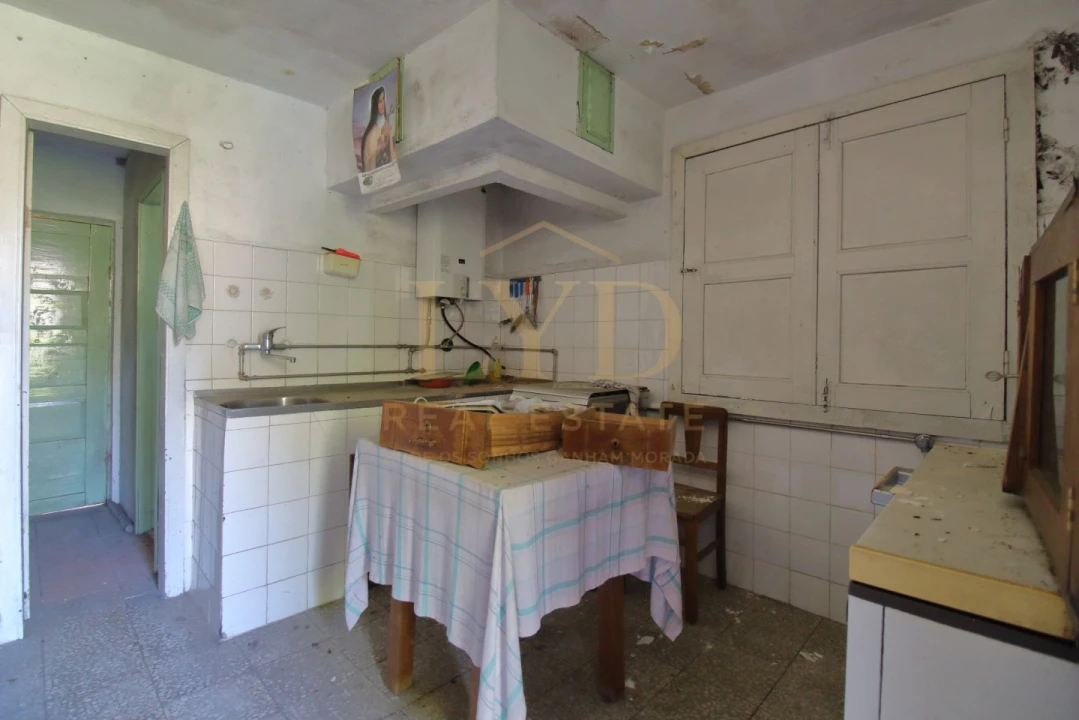 Moradia T2 para Venda em Cinfães Foto 3