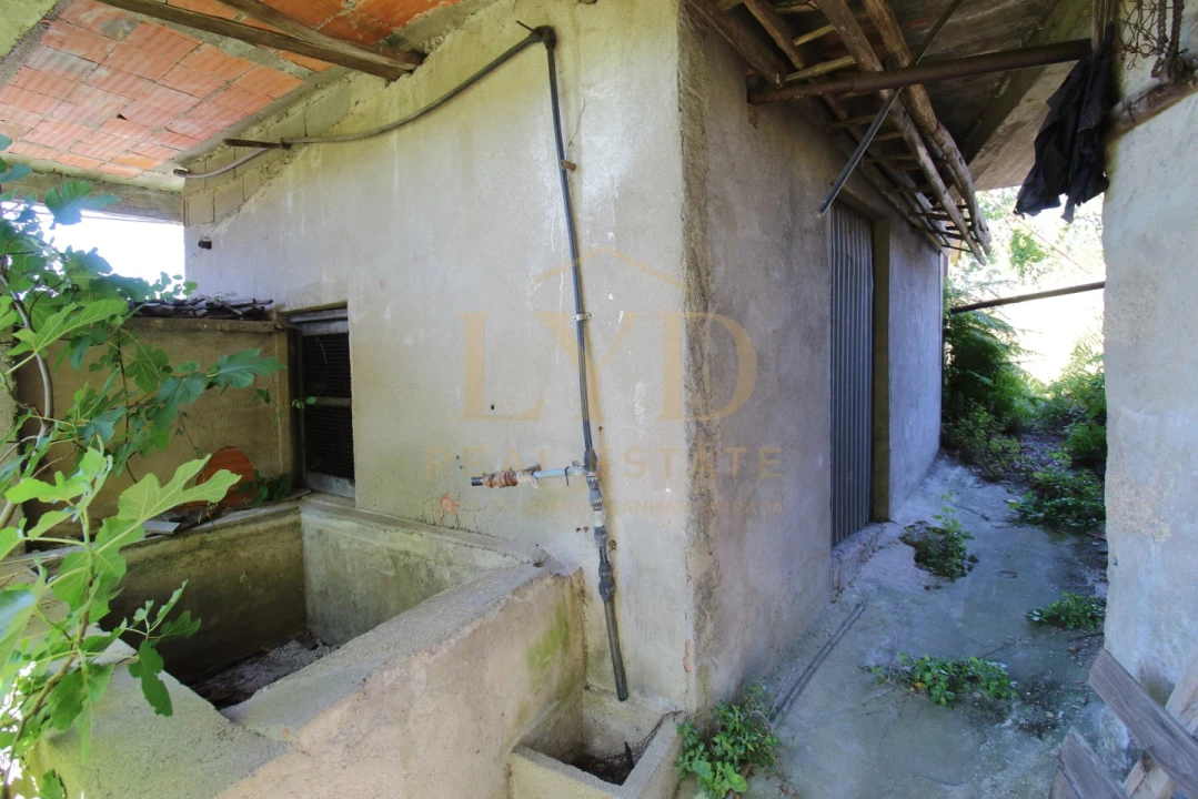 Moradia T2 para Venda em Cinfães Foto 12