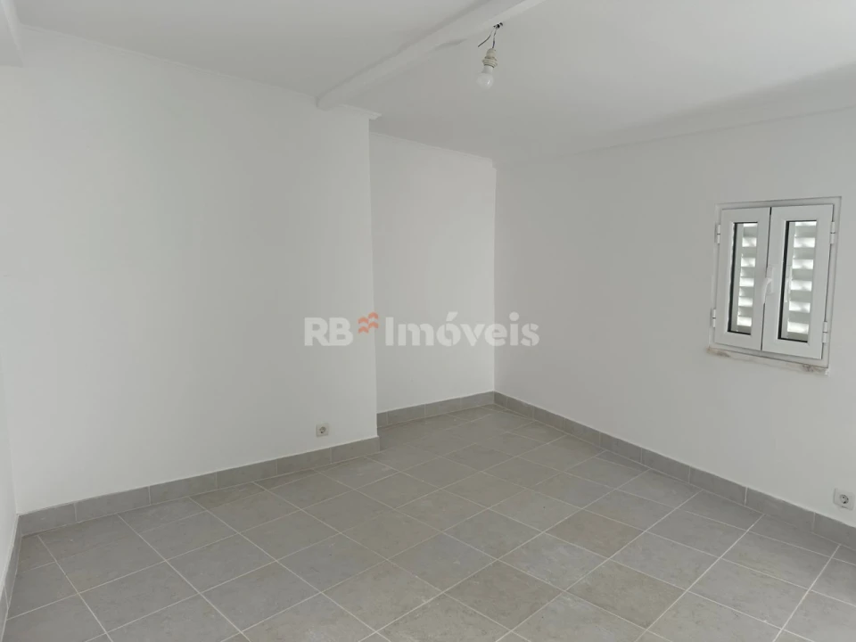 Moradia T4 para Venda em Mouriscas Foto 9