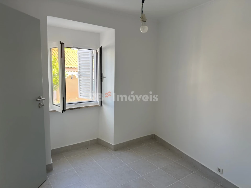 Moradia T4 para Venda em Mouriscas Foto 10