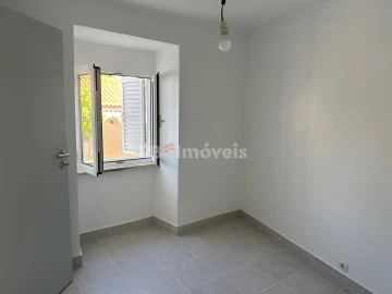 Moradia T4 para Venda em Mouriscas