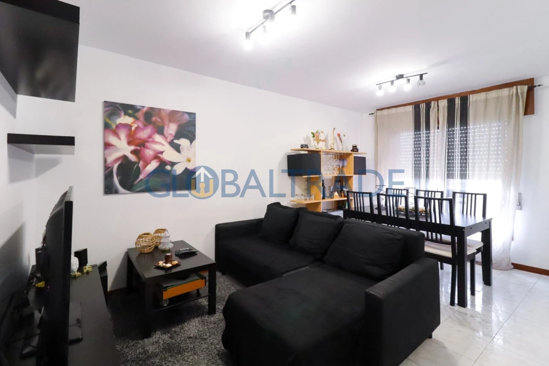 Apartamento T2 para Venda em São Mamede de Infesta e Senhora da Hora Foto 1