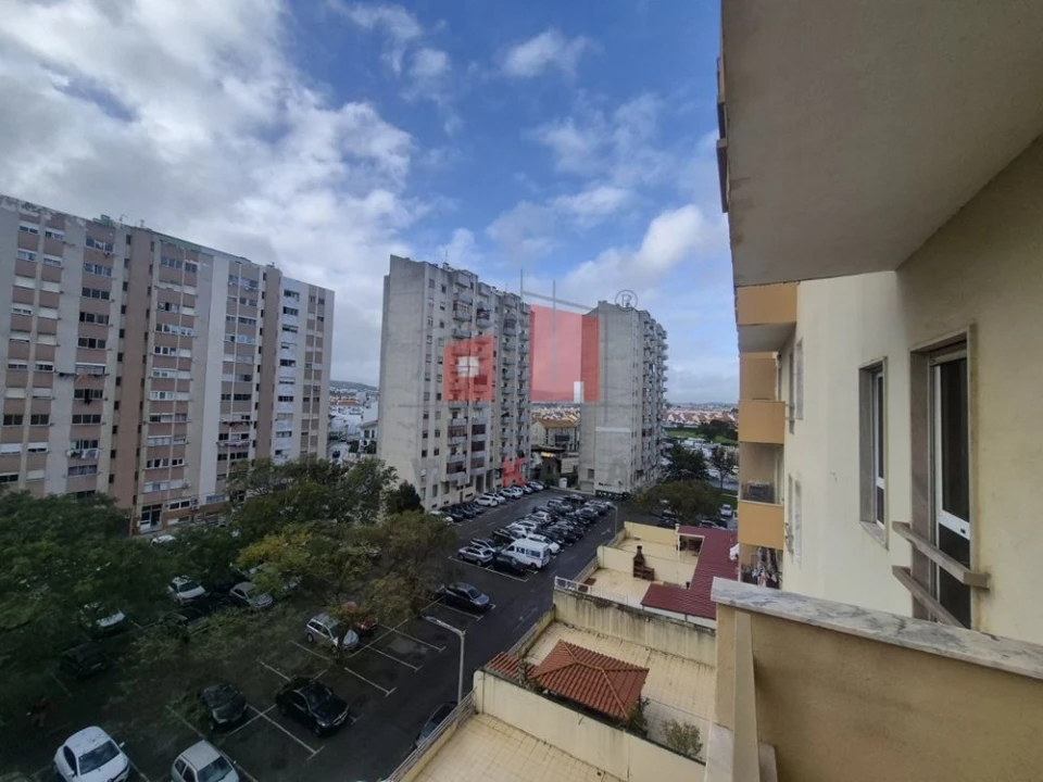 Apartamento T3 para Venda em Carregado e Cadafais Foto 18