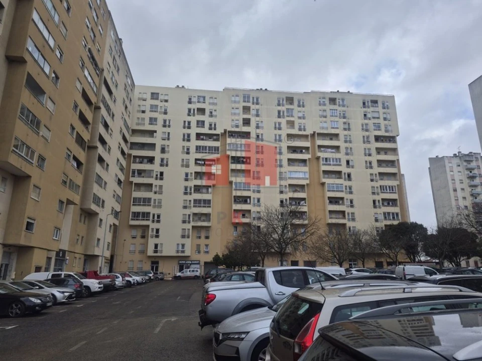 Apartamento T3 para Venda em Carregado e Cadafais Foto 2