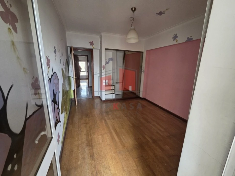 Apartamento T3 para Venda em Carregado e Cadafais Foto 16