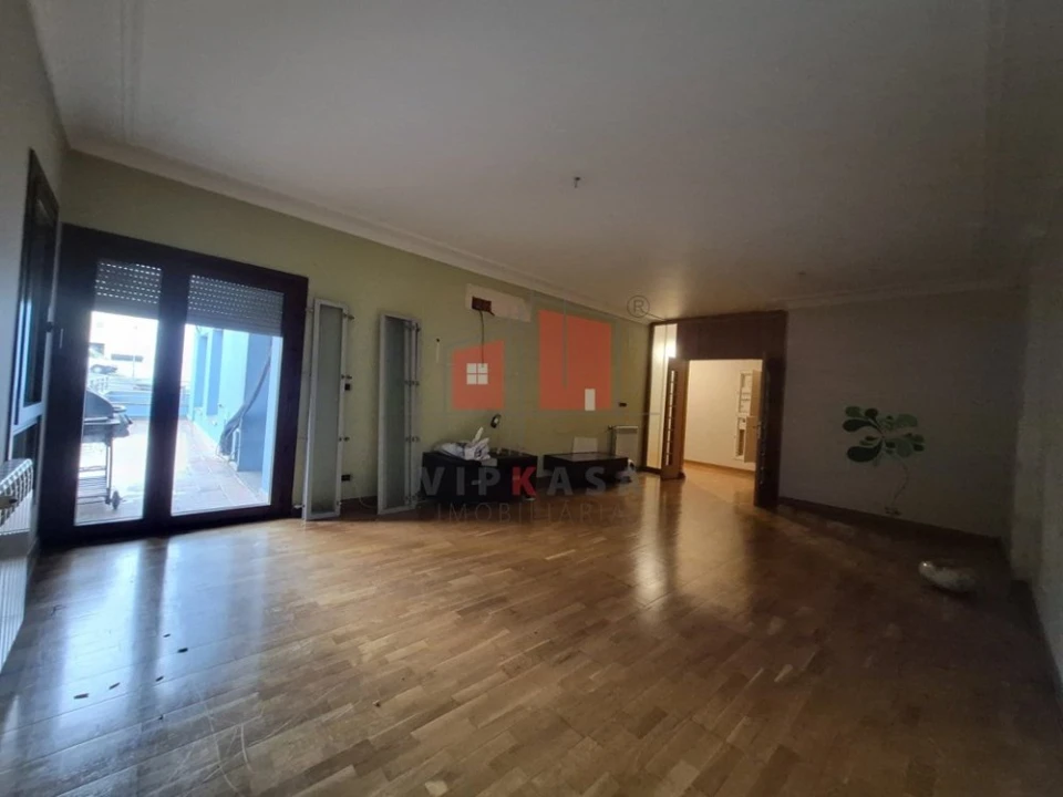 Apartamento T2 para Venda em Vila Franca de Xira Foto 9