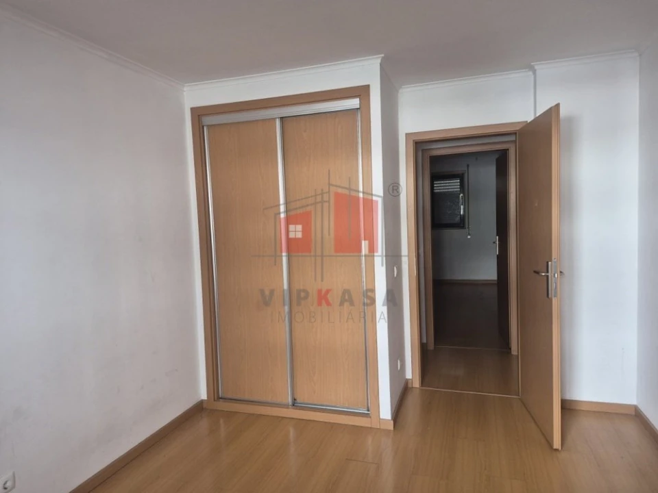 Apartamento T2 para Venda em Santa Clara Foto 13