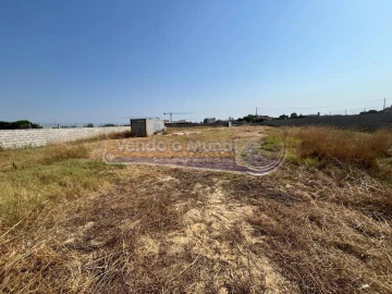 Terreno para Venda em Samora Correia
