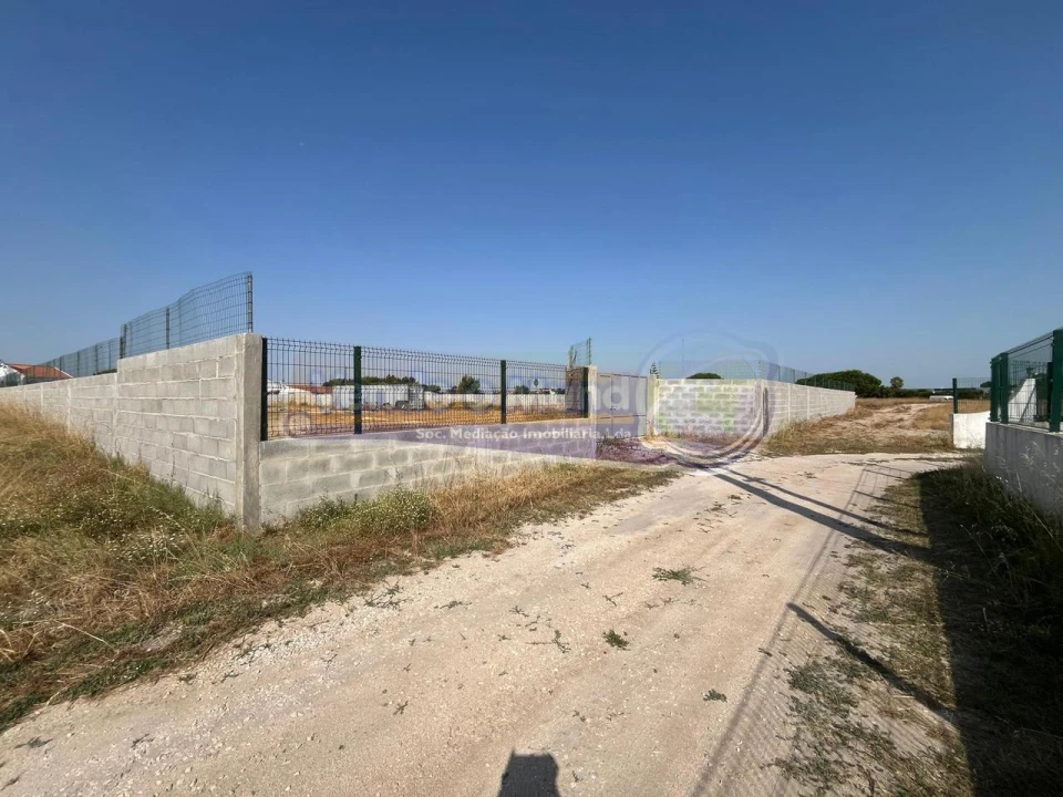 Terreno para Venda em Samora Correia Foto 1