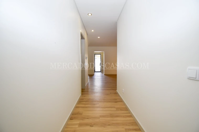 Moradia T3 para Venda em Espinho Foto 10