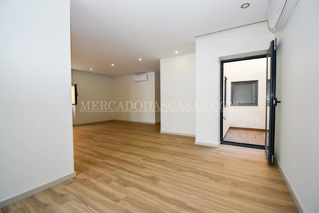 Moradia T3 para Venda em Espinho Foto 6