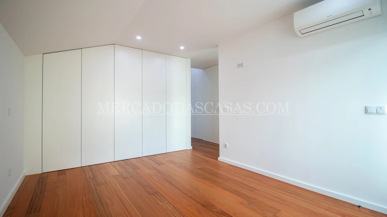 Apartamento T3 para Venda em Espinho Foto 15