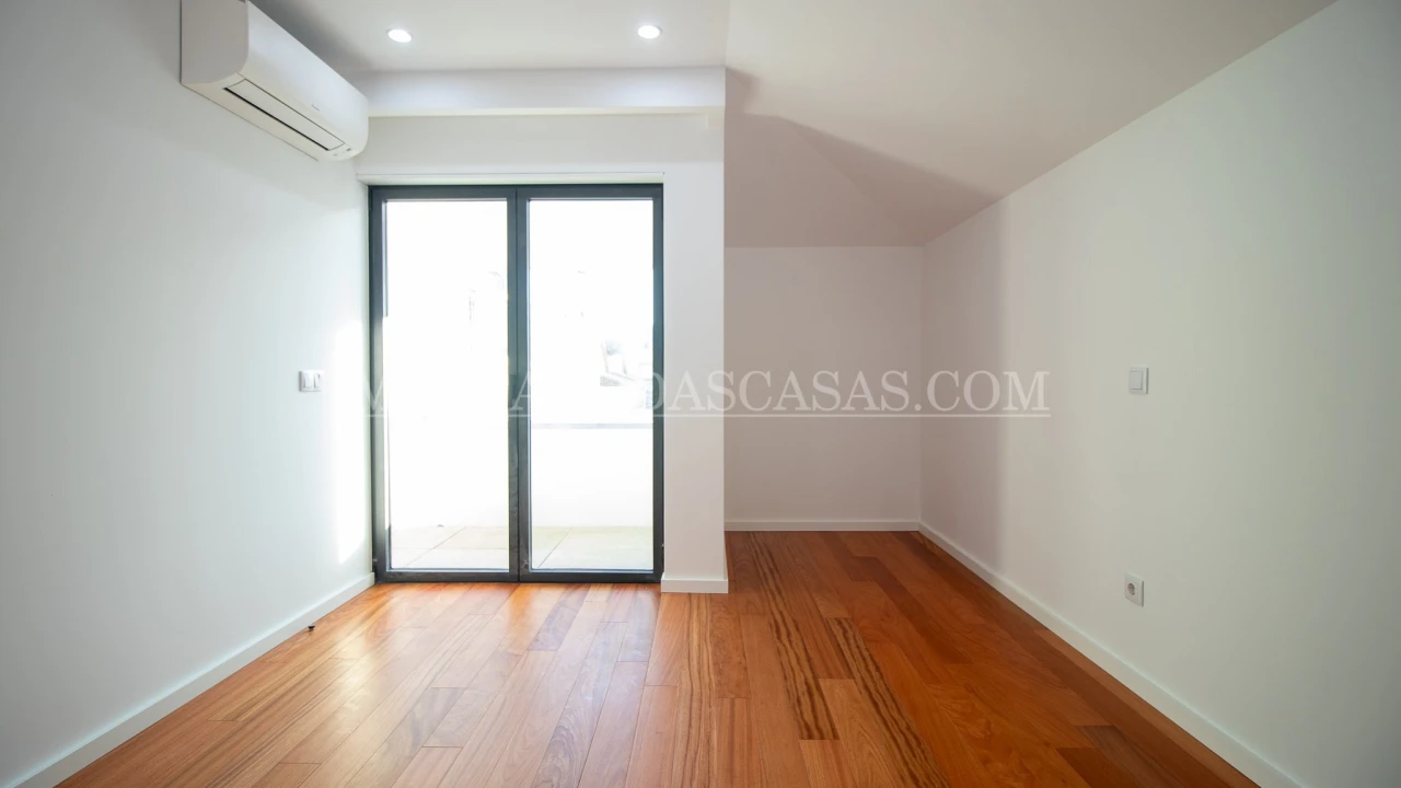 Apartamento T3 para Venda em Espinho Foto 14