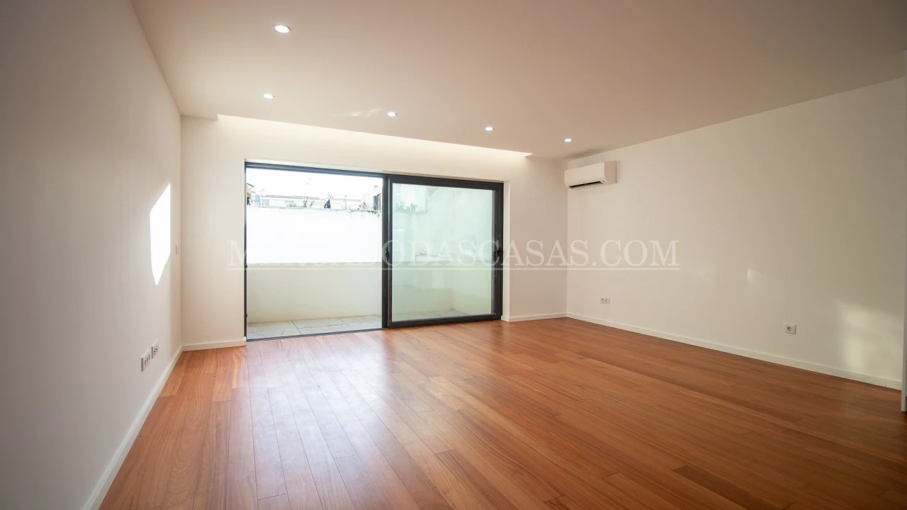 Apartamento T3 para Venda em Espinho Foto 1