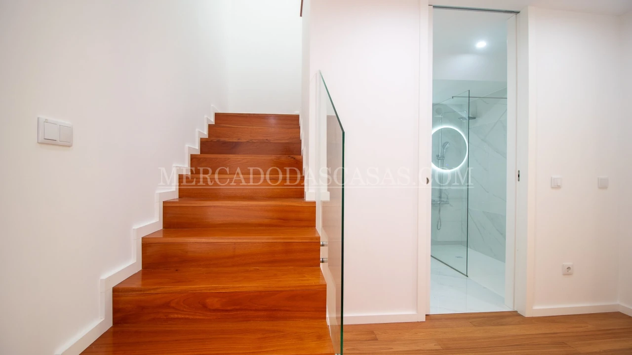 Apartamento T3 para Venda em Espinho Foto 5