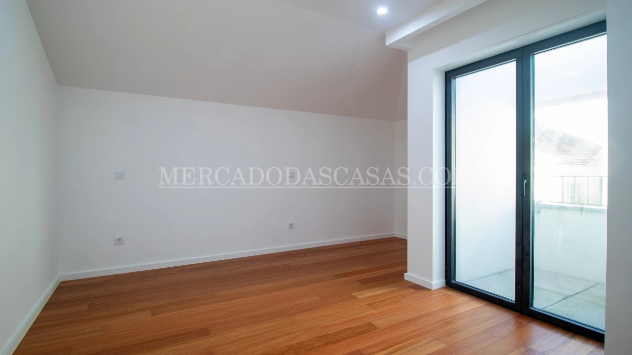 Apartamento T3 para Venda em Espinho Foto 10