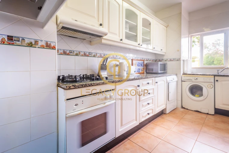 Apartamento T2 para Venda em Quarteira Foto 11