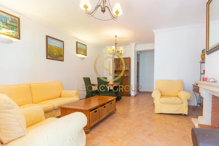 Apartamento T2 para Venda em Quarteira Foto 13