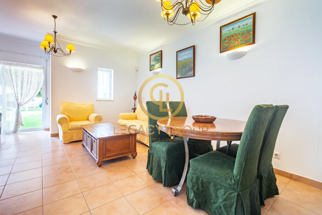 Apartamento T2 para Venda em Quarteira Foto 2