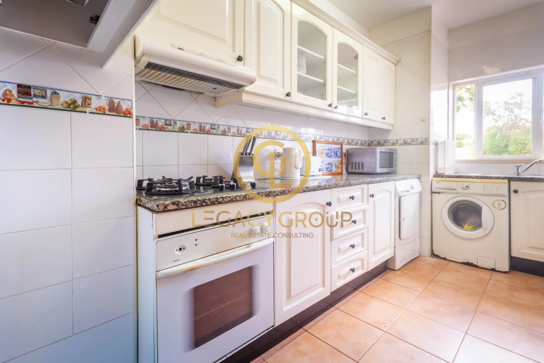 Apartamento T2 para Venda em Quarteira Foto 11