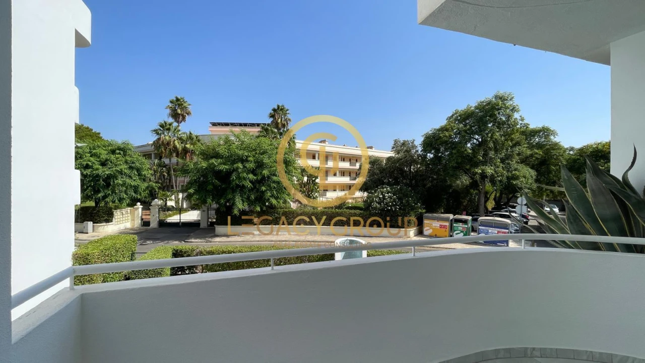 Apartamento T2 para Venda em Quarteira Foto 4