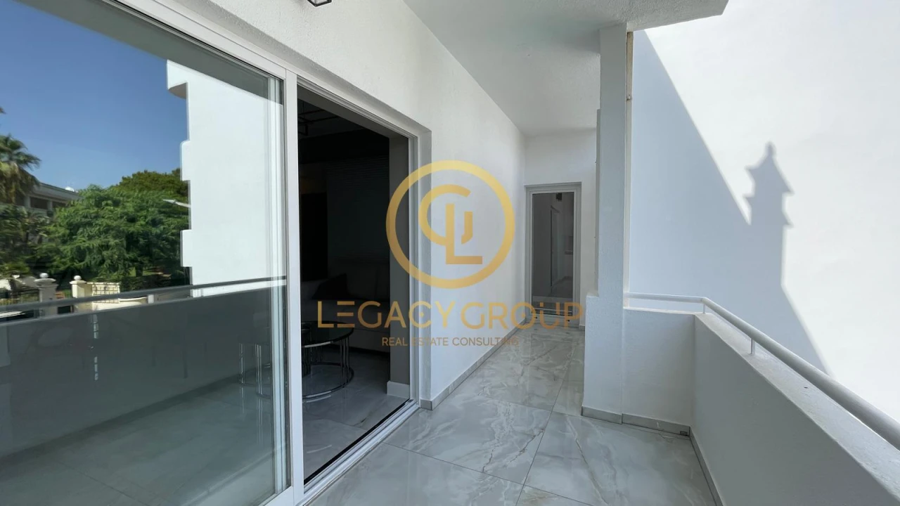 Apartamento T2 para Venda em Quarteira Foto 6