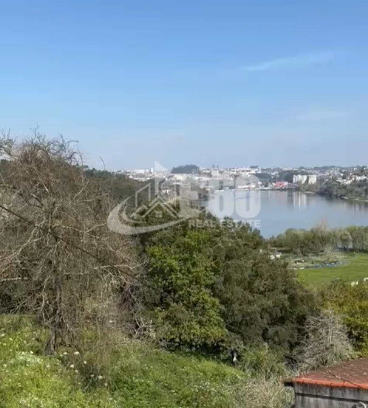 Terreno para Venda em Avintes Foto 1