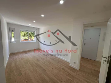 Apartamento T2 para Venda em Alverca do Ribatejo e Sobralinho