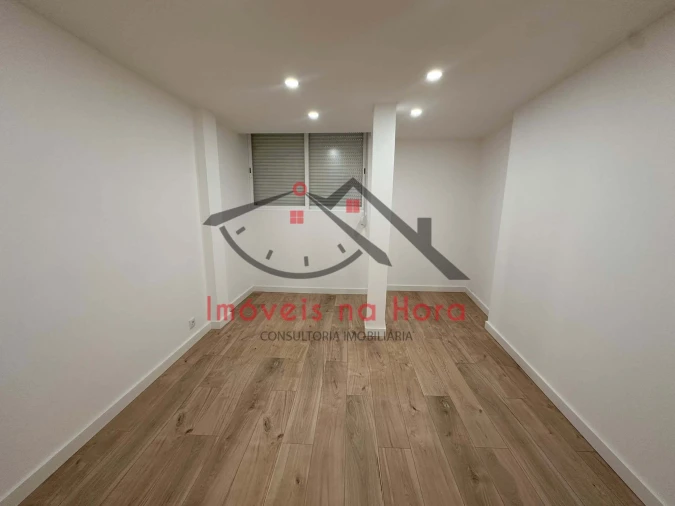 Apartamento T2 para Venda em Alverca do Ribatejo e Sobralinho Foto 10