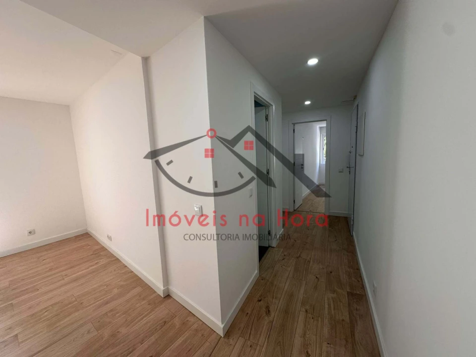 Apartamento T2 para Venda em Alverca do Ribatejo e Sobralinho Foto 7