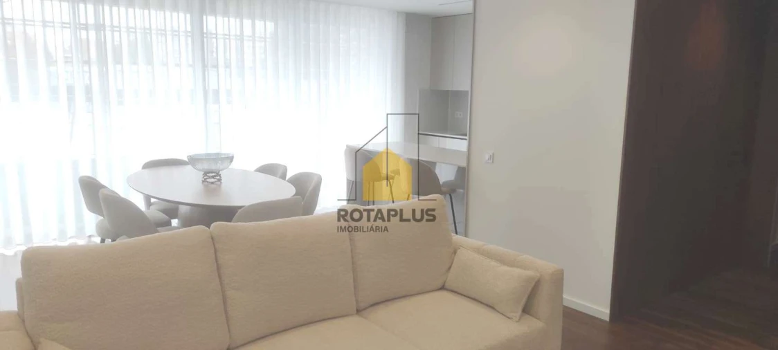 Apartamento T1 para Venda em Cidade da Maia Foto 7