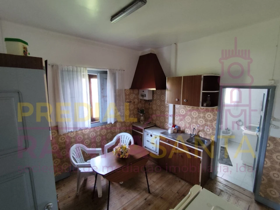 Moradia T6 para Venda em Abrã Foto 14
