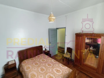 Moradia T6 para Venda em Abrã
